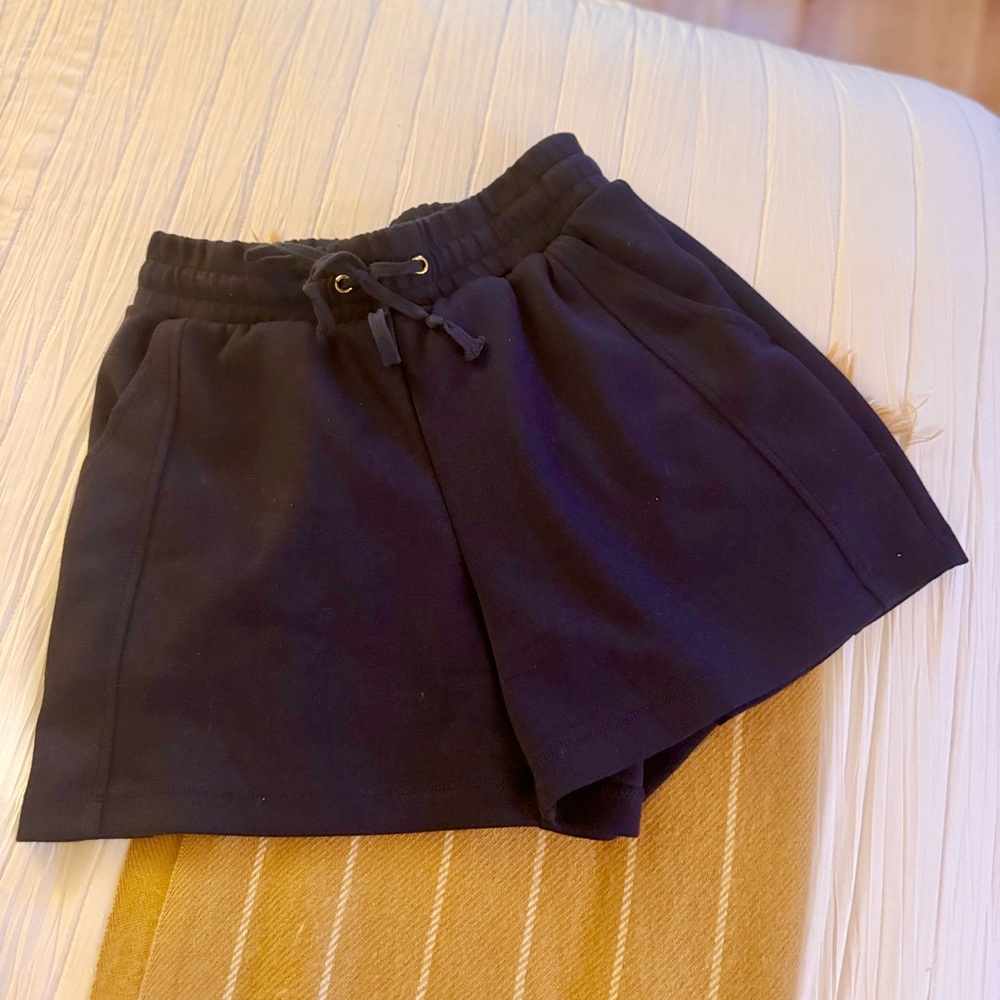 Elie Tahari super soft navy lounge shorts. Brand new!